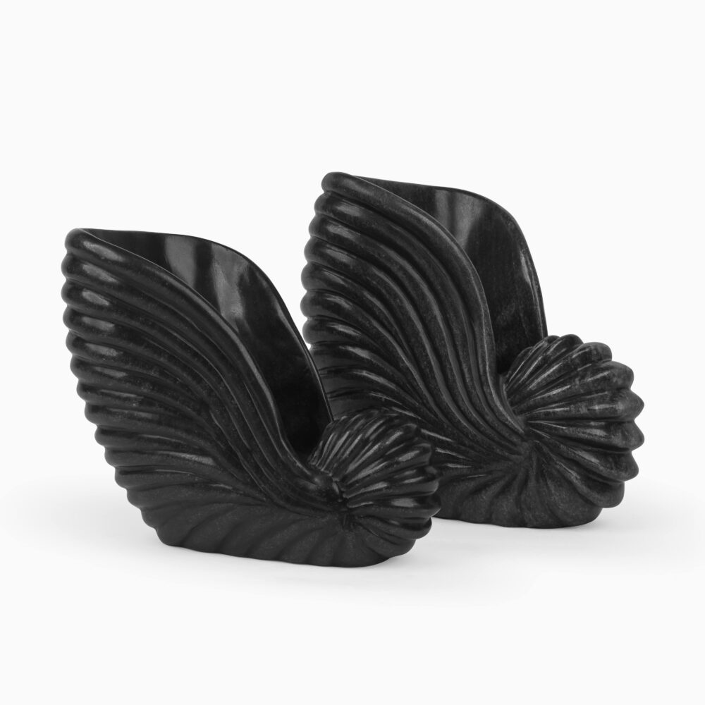 Marble Nautilus Shaped Urli - Black